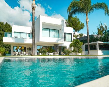 Both Spain and the UAE have an abundance of Luxury properties